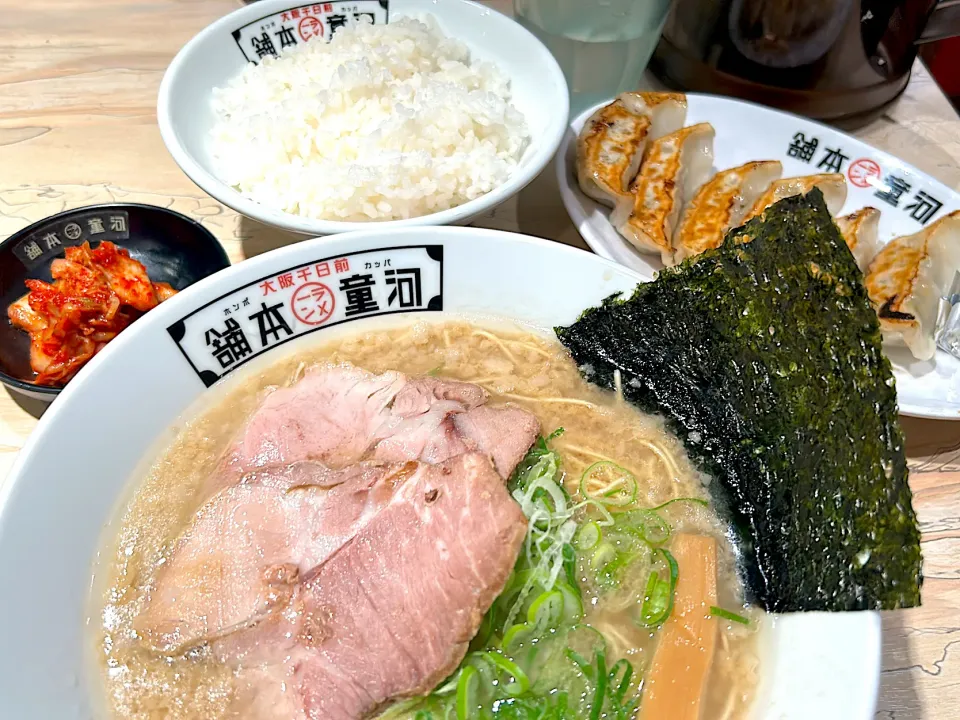 Snapdishの料理写真:【大阪千日前 河童ラーメン本舗】河童ラーメン＆餃子|Tak@さん