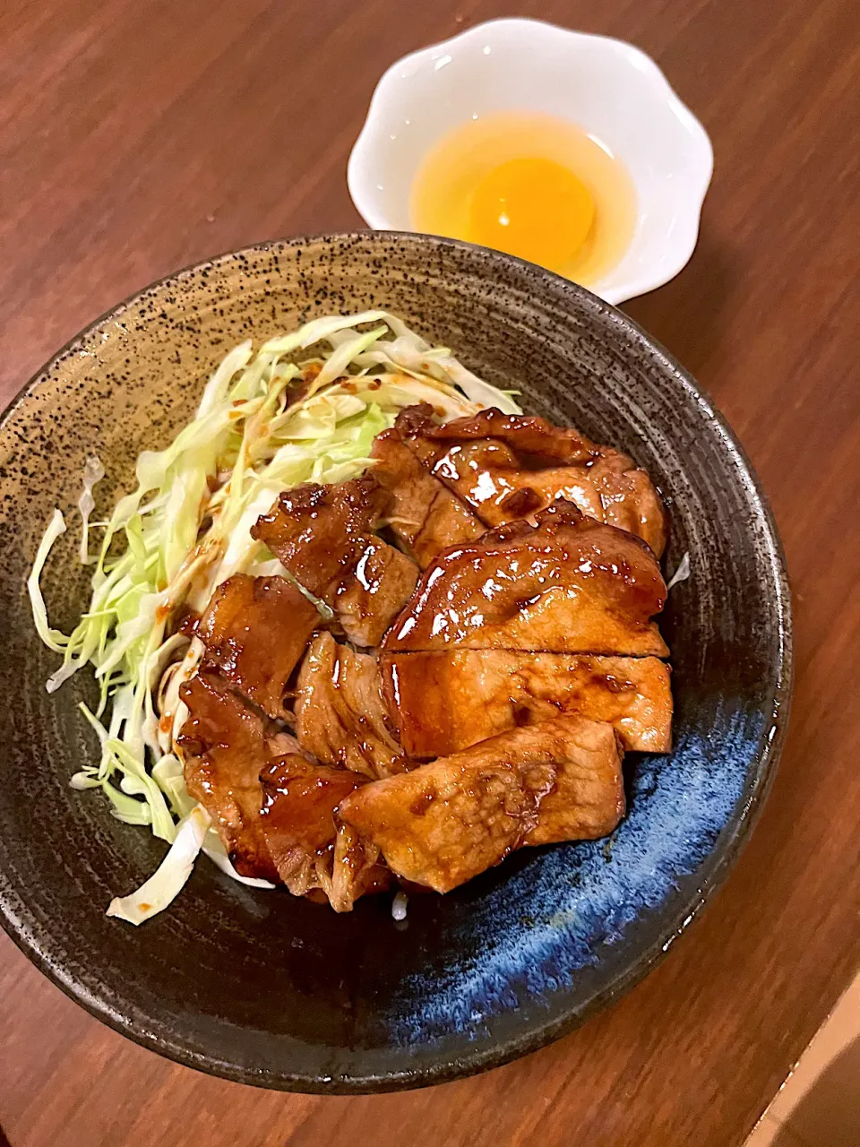 Snapdishの料理写真:トンテキ丼|カリィさん