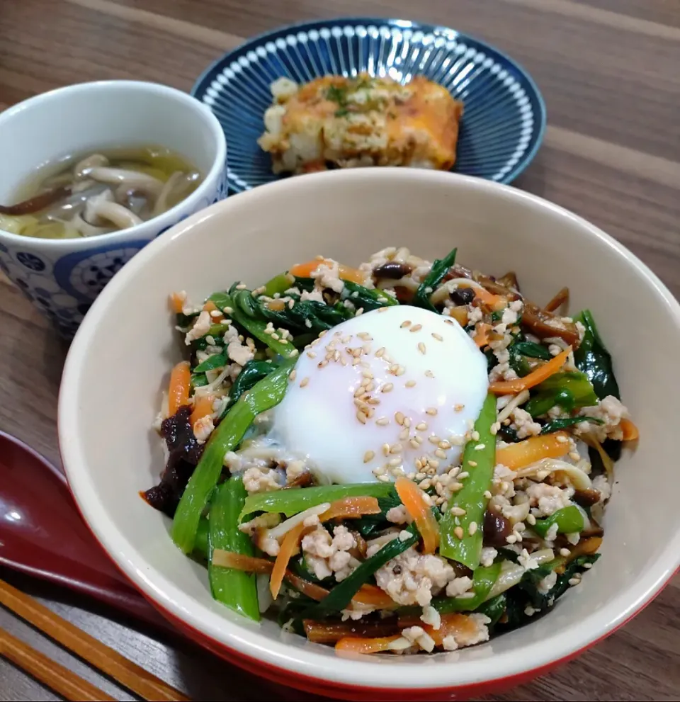 鶏そぼろのナムル丼|ゆりちさん