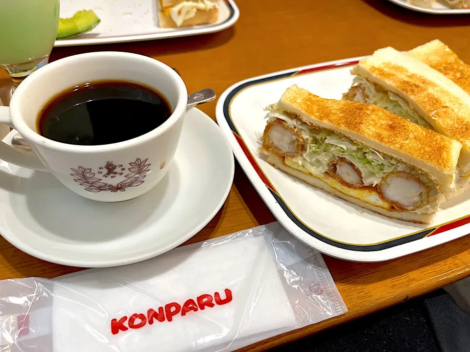 Snapdishの料理写真:エビフライサンド✨|Sakikoさん