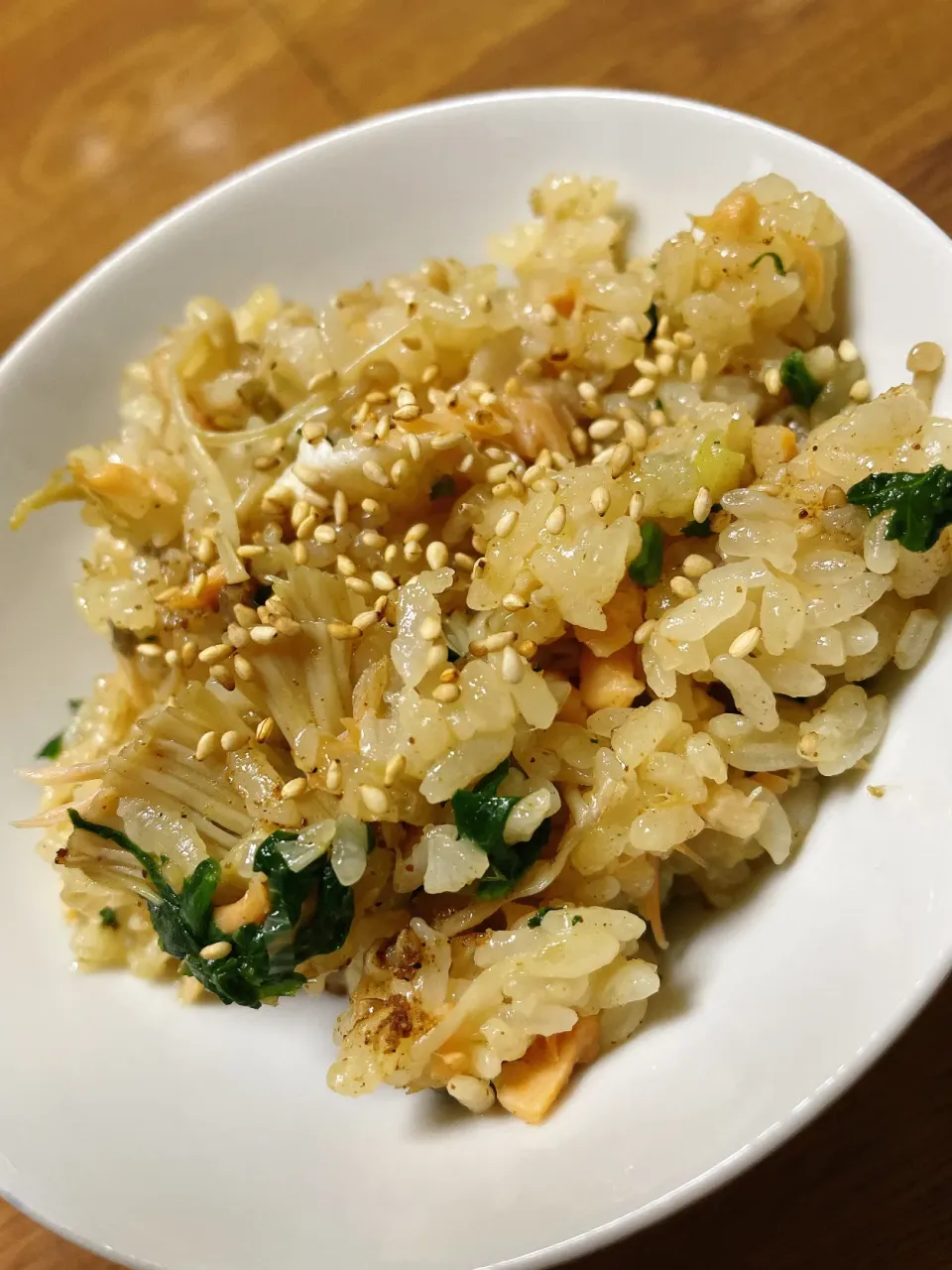 鮭ほうれん草えのき炊き込みご飯|きゃらばんさん