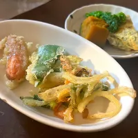 かき揚げとソーセージの天ぷら🍤卵焼き|sinaさん