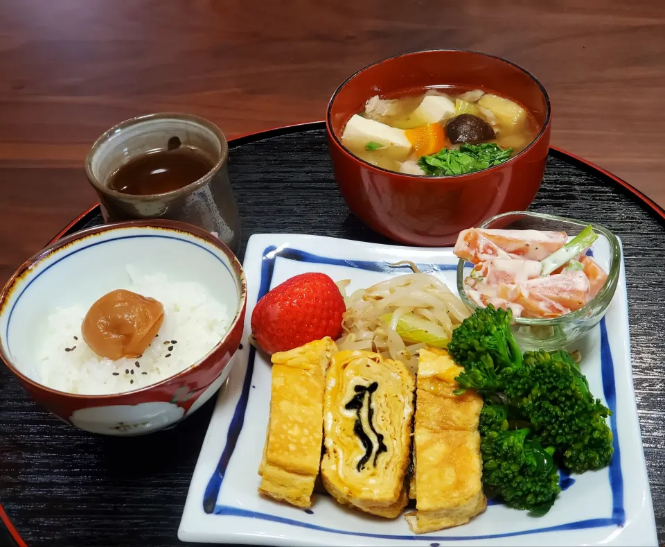 今日の朝ごはん🌄🍴|こまちさん