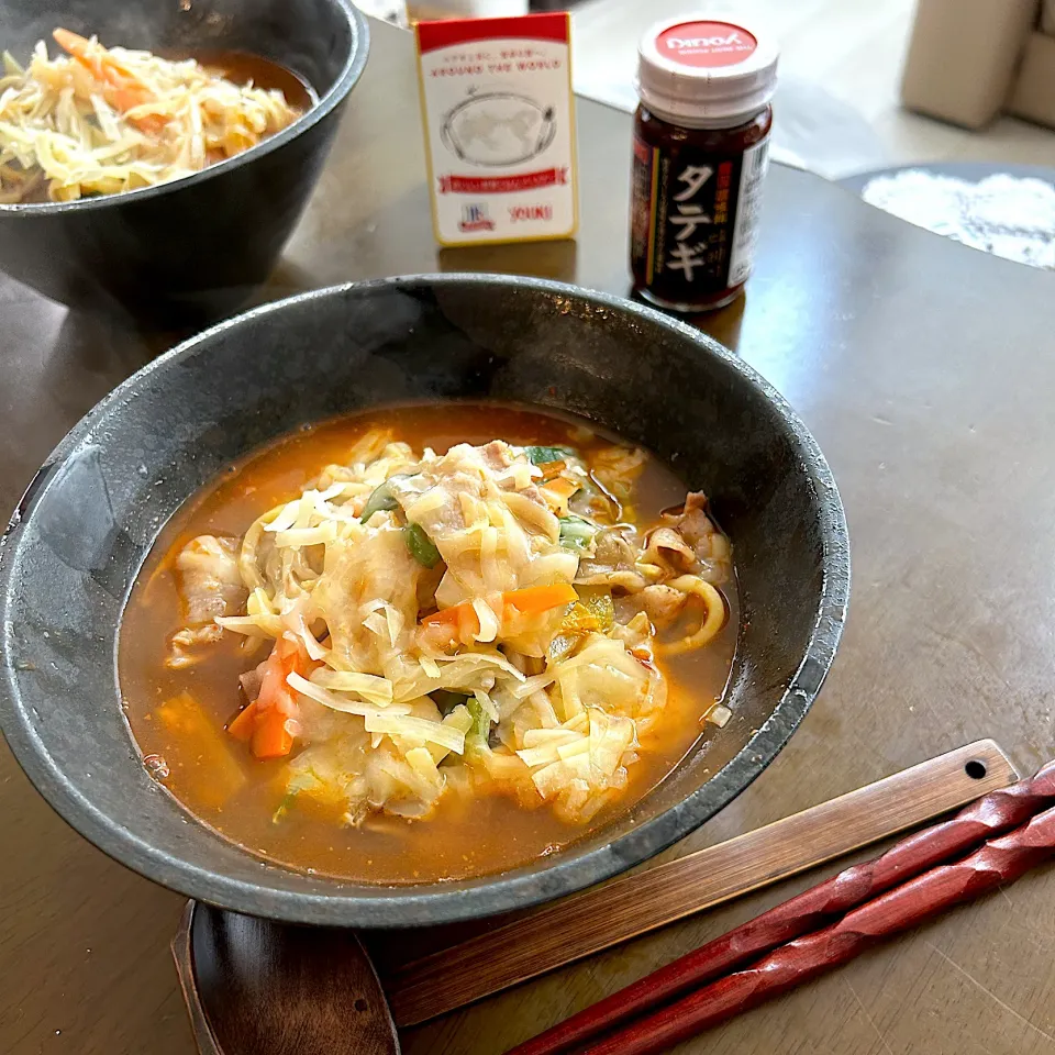 タテギで旨辛トロ〜りラーメン【おいしい世界ごはんパートナー】|ナガマンさん