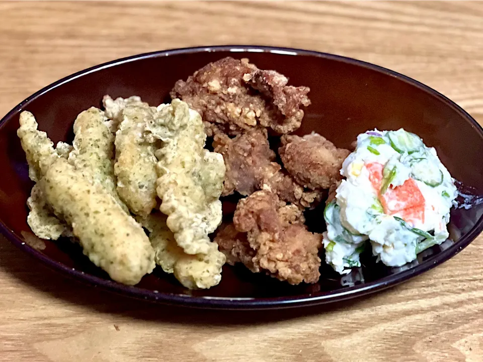 Snapdishの料理写真:☆鶏肉磯辺天 ☆鶏唐揚げ ☆ポテトサラダ|まぁたんさん