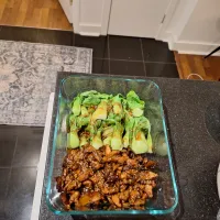 Snapdishの料理写真:Chicken and Shitake Mushrooms Stir-fry with Baby Bok Choy|aslamさん