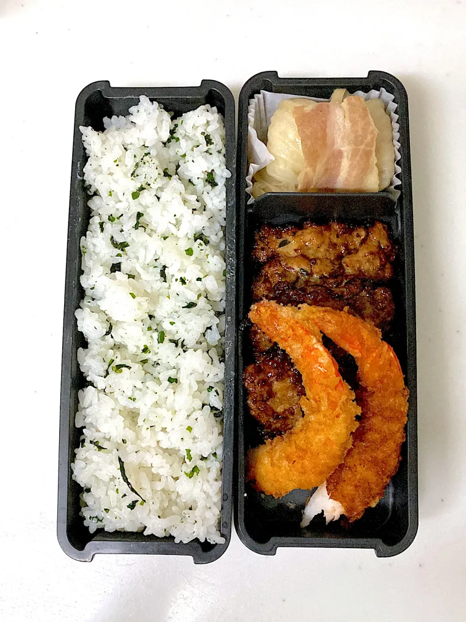 高2になった次男くんへ　エビフライとつくね弁当|晴れ時々弁当さん