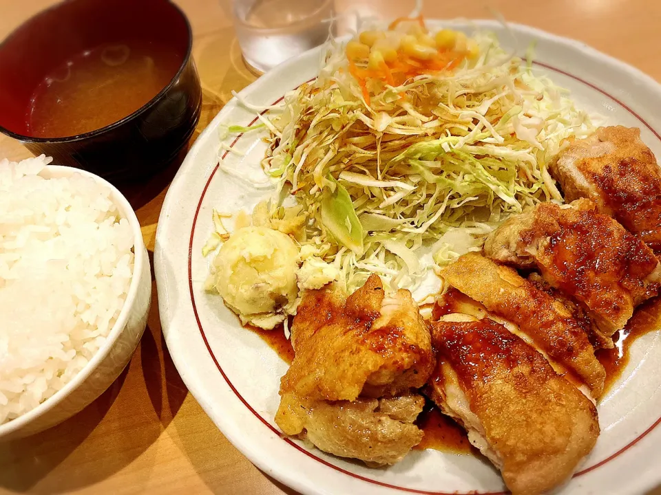 チキンステーキ定食 ¥950|Blue Moon Caféさん