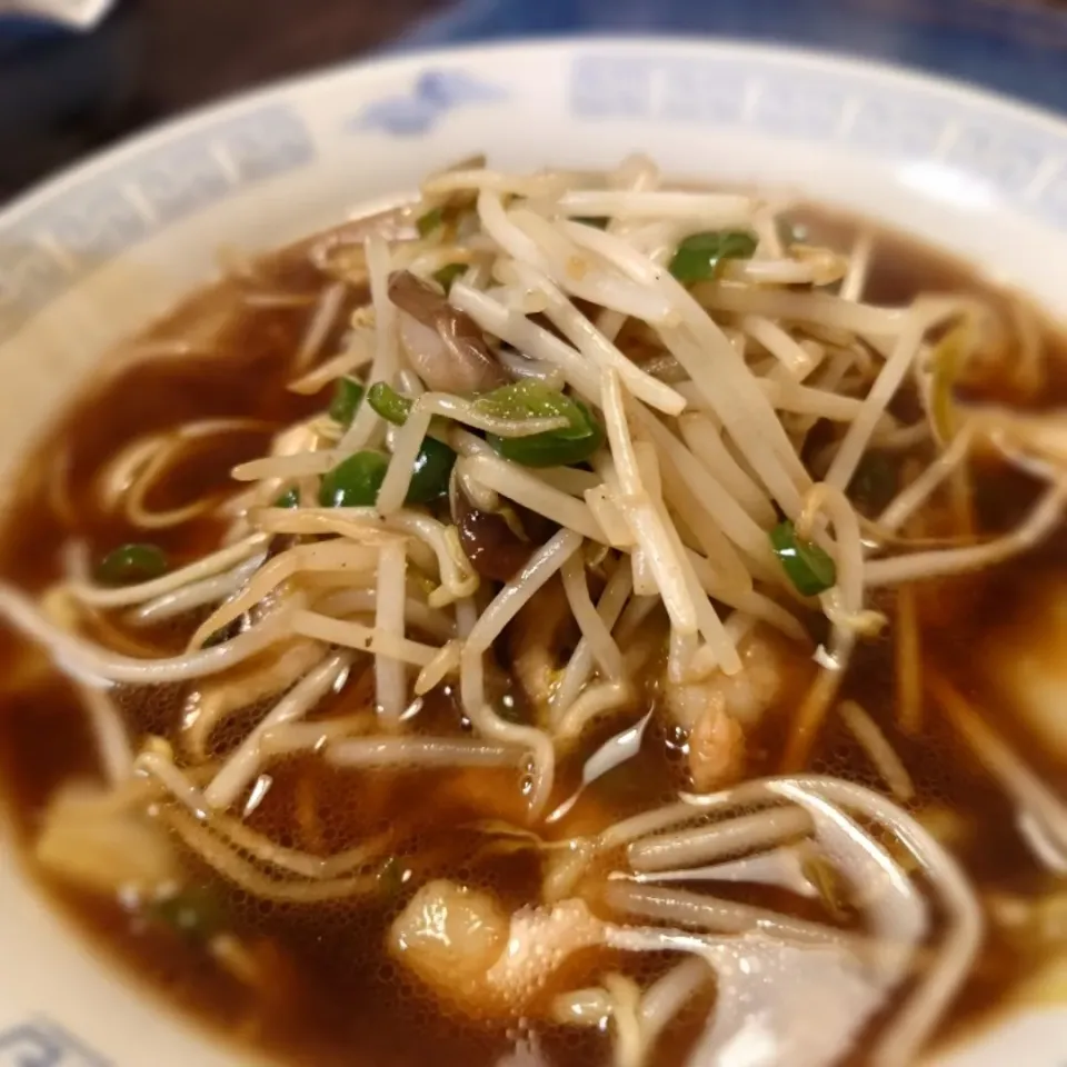 Snapdishの料理写真:醤油ラーメン(*^^*)|しーPaPaさん