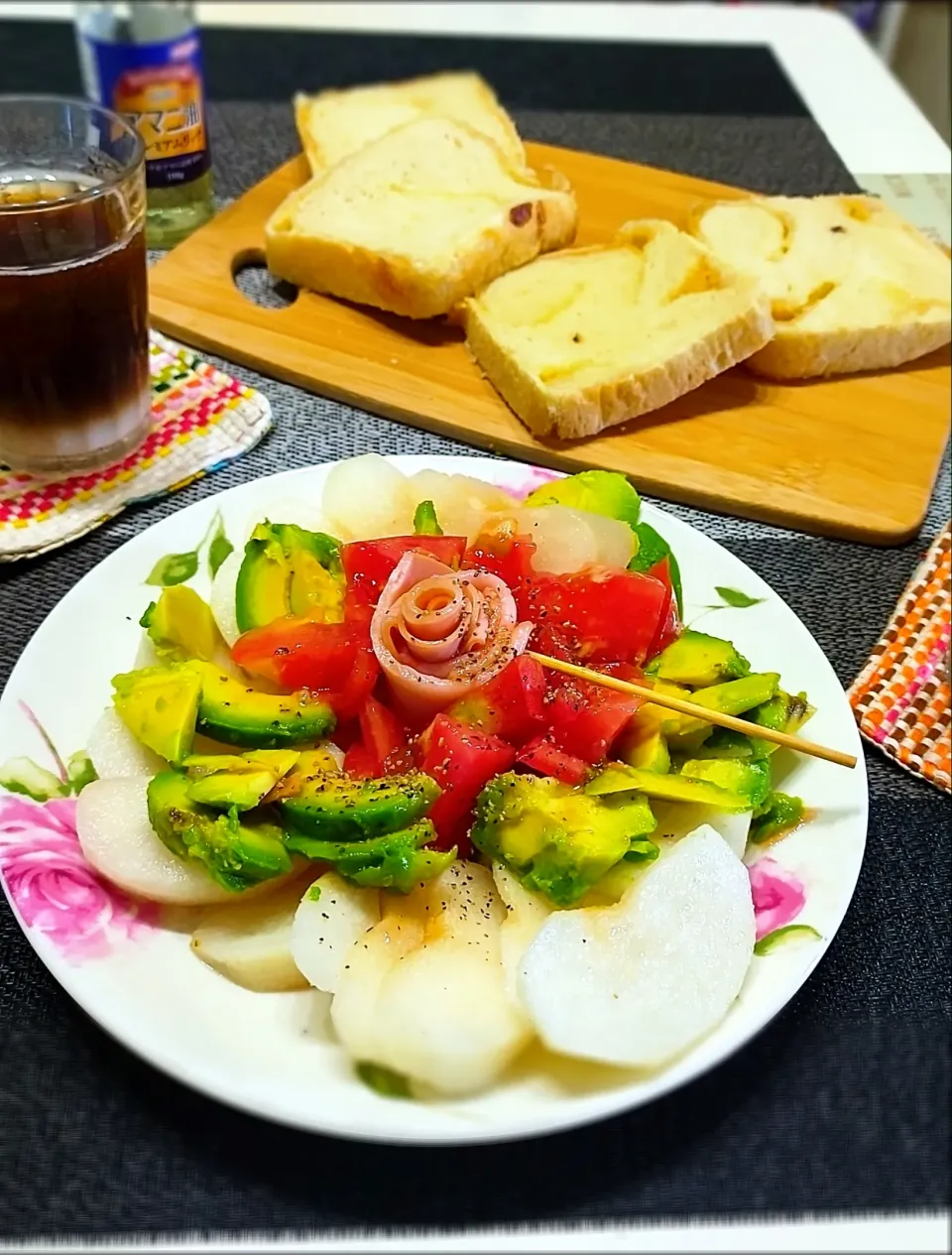 とんちんさんの料理 おいしい世界ごはん🌍梨と生ハムのサラダ|みったんさん