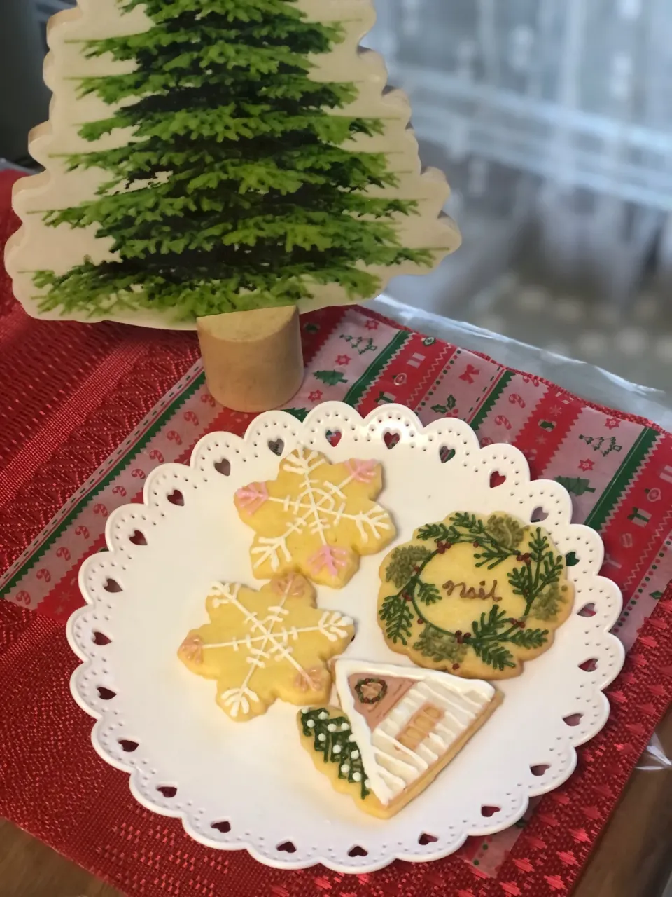 Snapdishの料理写真:クリスマスアイシングクッキー|のりこカルチャーサロンさん