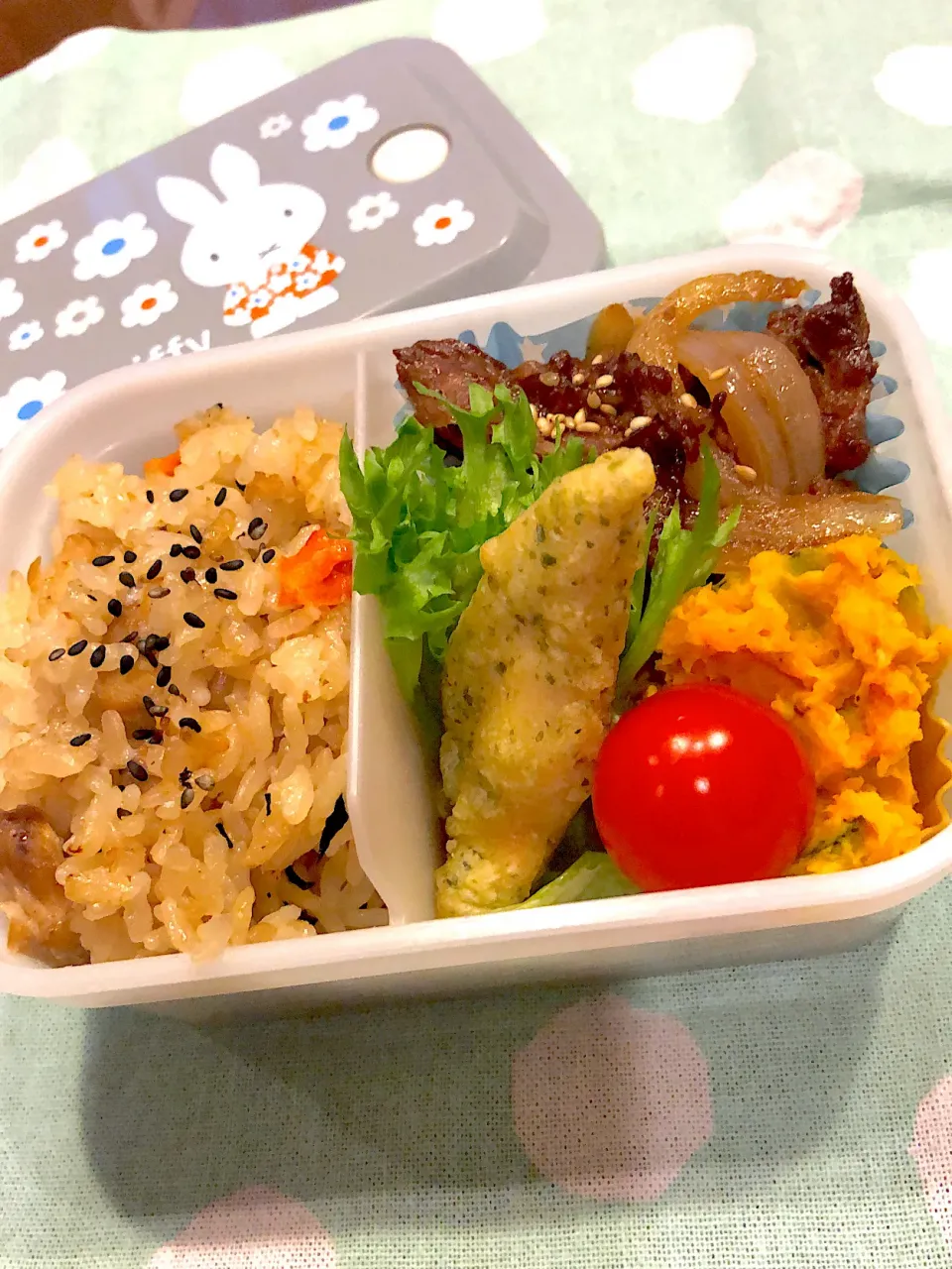 2023.11.30  ＊今日のお弁当＊ひじきの炊き込みご飯♬*°|rinrin*mama*さん