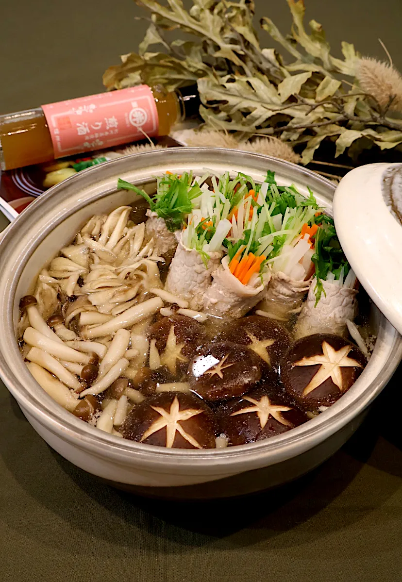 野菜の肉巻き 煎り酒鍋🍲|めいめいさん