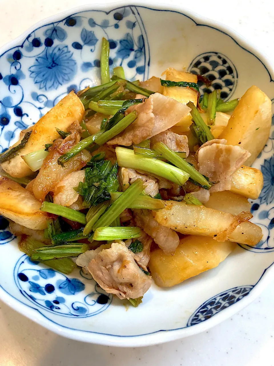 Snapdishの料理写真:旬のカブと豚肉で簡単おかず🥢|keitanさん