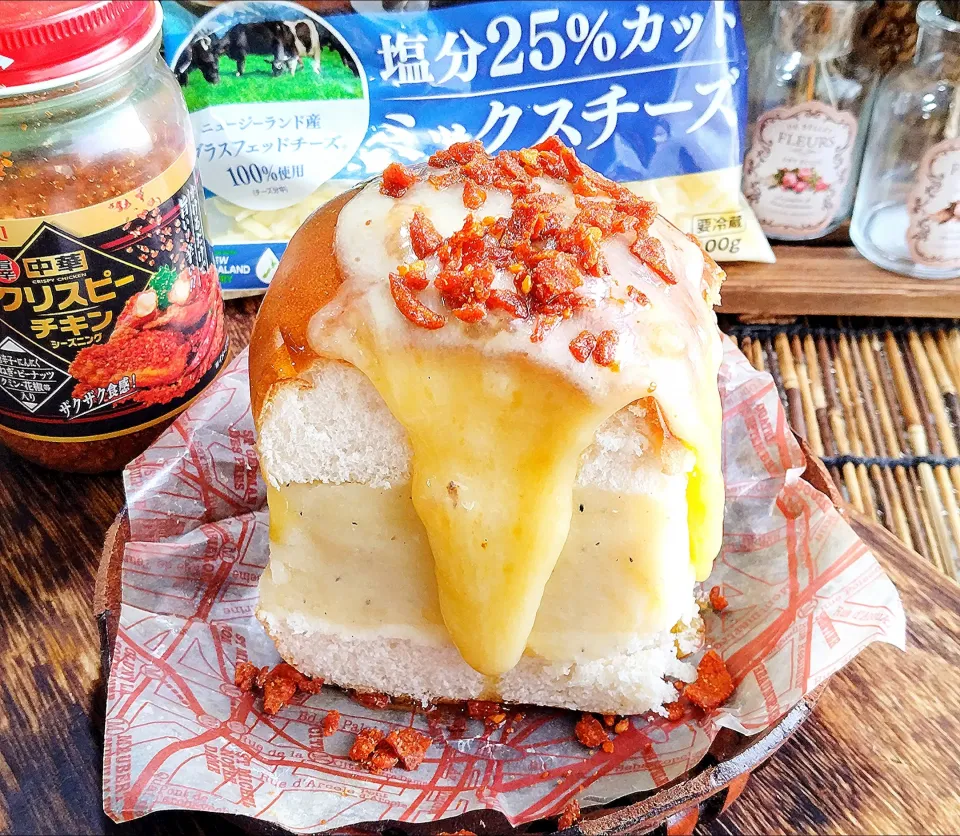 Snapdishの料理写真:クリーミーポテトサンドのピリとろチーズ|ayaさん