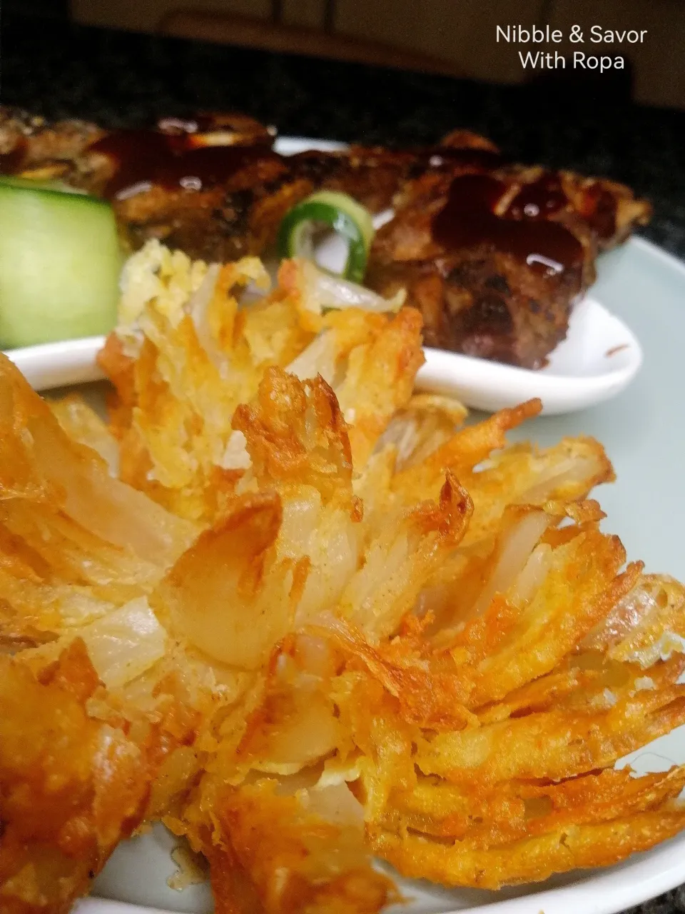 Snapdishの料理写真:Blooming Onion|raw_pahさん