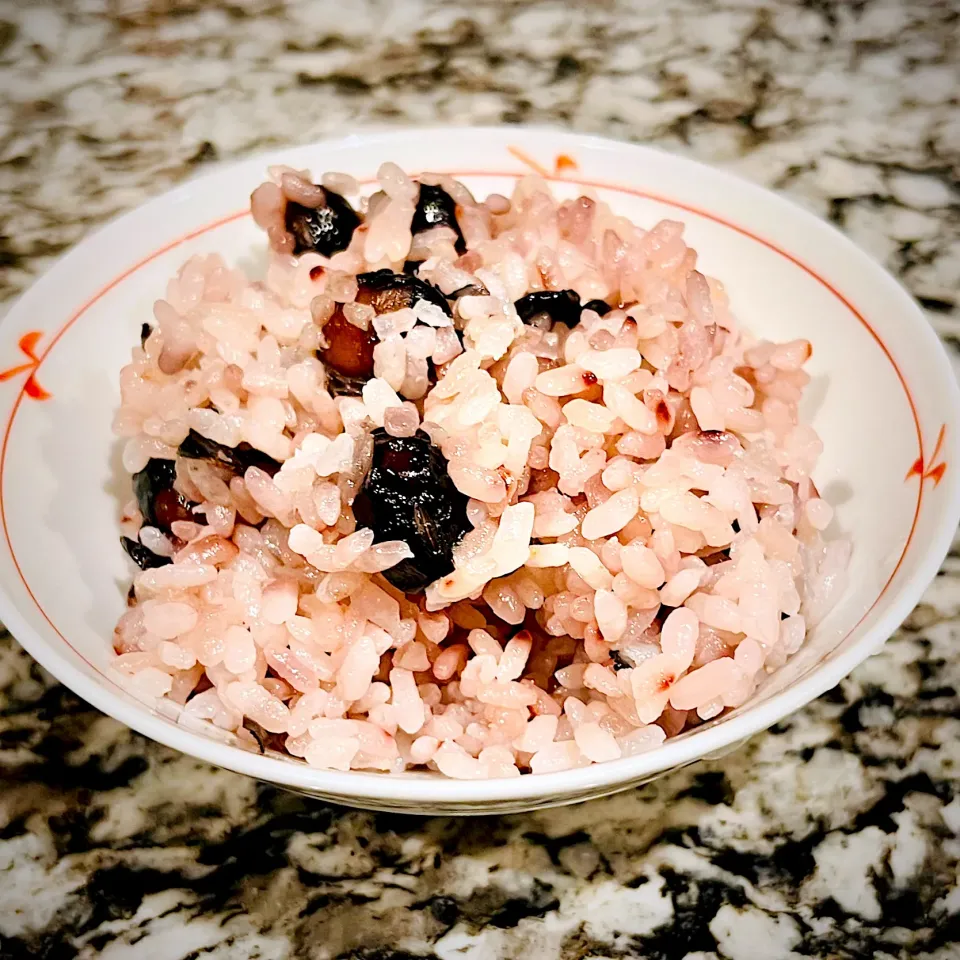 丹波黒豆を使った煎り黒豆ご飯|アッコちゃん✨さん