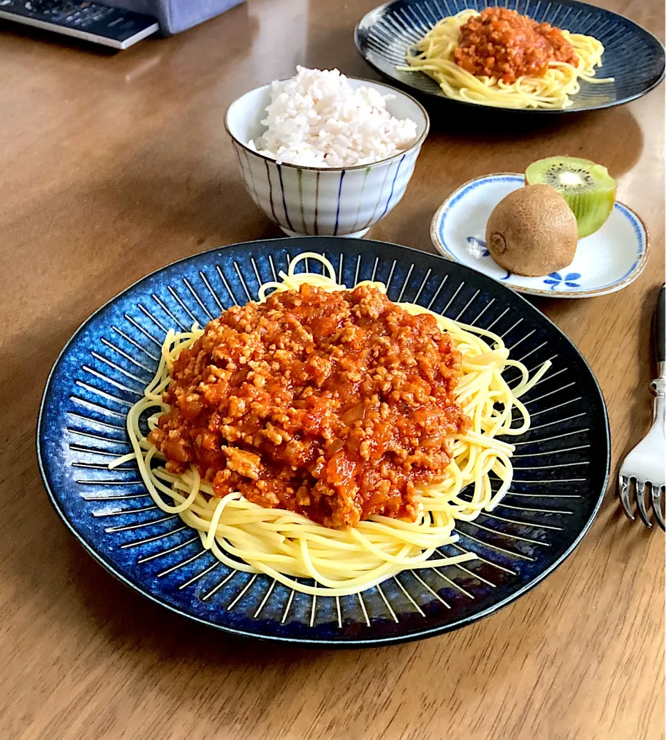 Snapdishの料理写真:ミートソース🍝|あっつさん