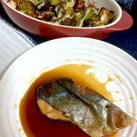 Snapdishの料理写真:ぶりの照り焼き🐟|ぽまさん