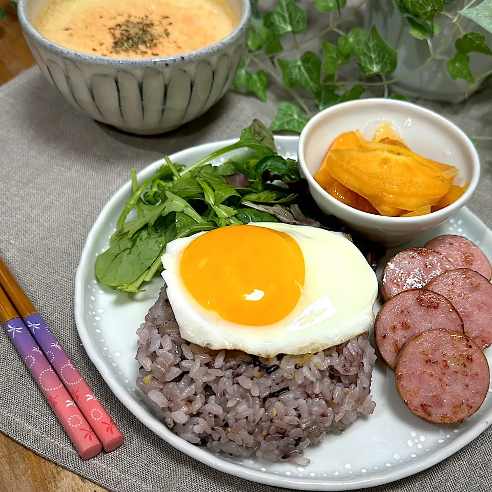 朝なのに月見！お月見朝食。|くまちゃんさん