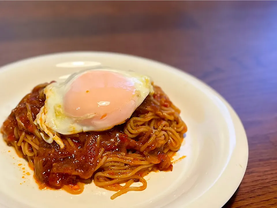 紀文 糖質0麺 × HEINZ デミグラスナポリタン w/目玉焼き👀|Shiny1022さん