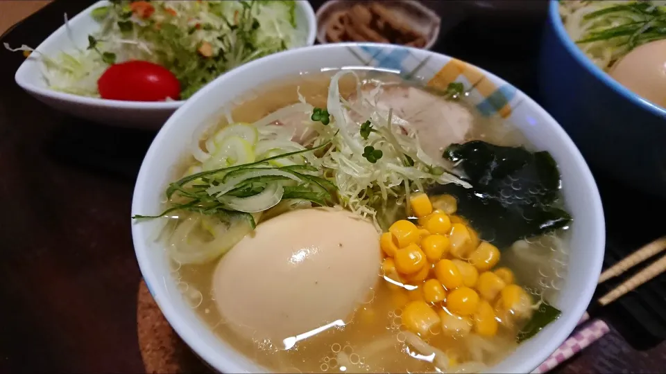 寒かったので🍜ラーメン🍜🍥|石川ティハルさん