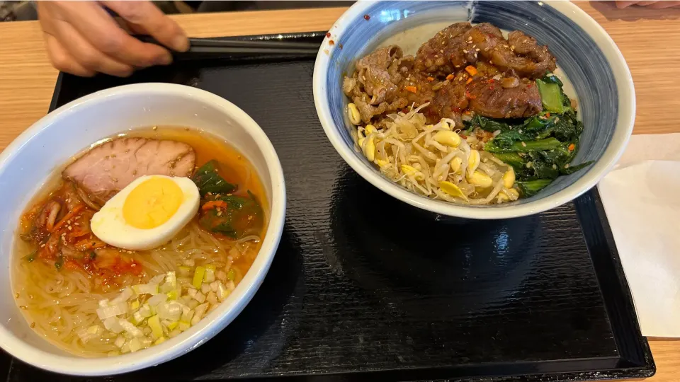 焼きたてのかるびさんのカルビ丼と冷麺セット|Morito Kamiyaさん