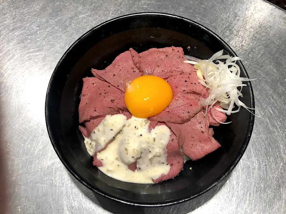 キセキノローストビーフ丼|竹駒勇人さん