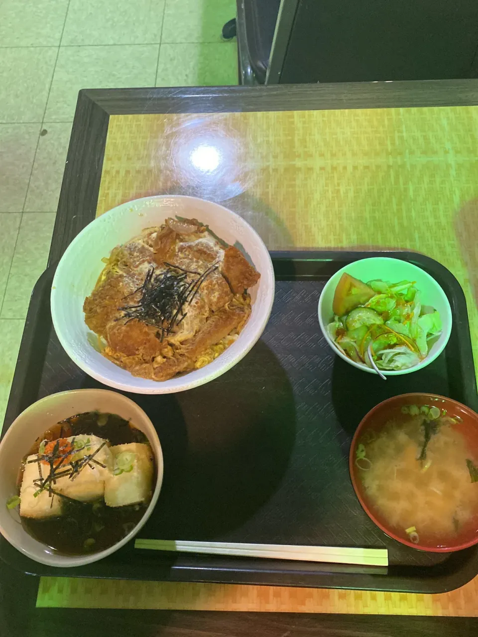 Snapdishの料理写真:Katsudon, other MI|なめこ汁さん