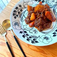 牛すね肉の赤ワイン煮