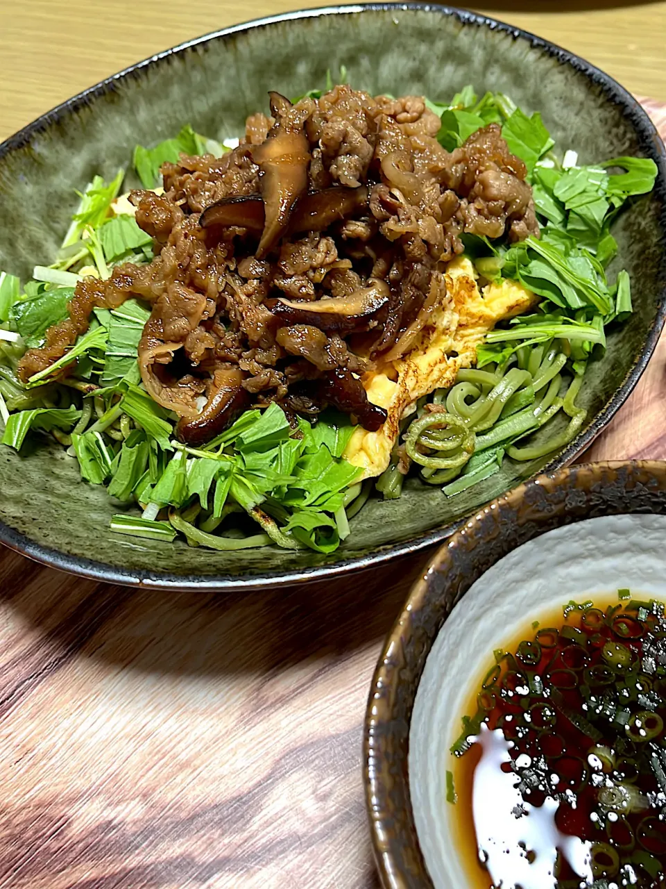 甘辛い牛肉と卵焼きの瓦蕎麦！|いちゃこGOPANさん