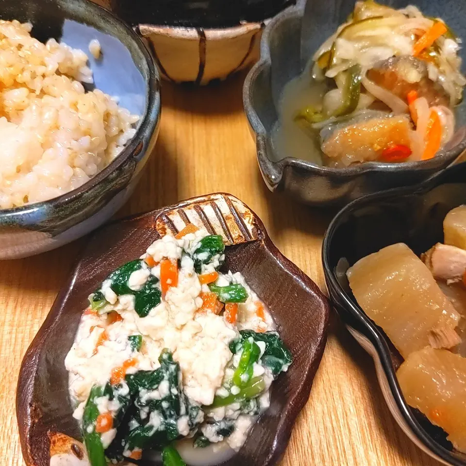 マルコメ粒味噌でほうれん草の白和え／大根煮／アジ南蛮／発芽玄米ご飯／シチュー|チョコさん