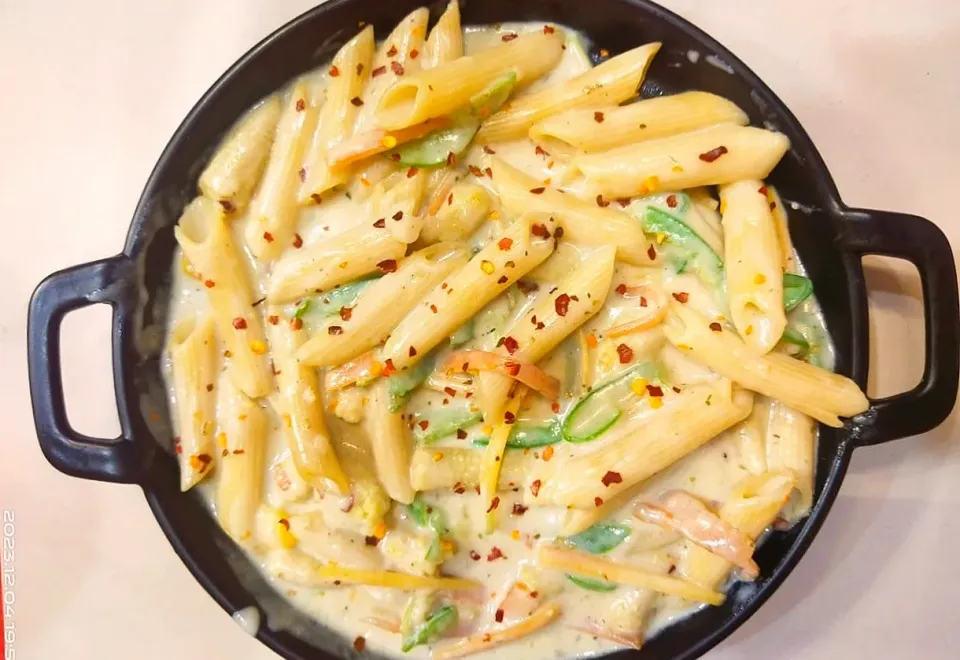 White Sauce Veg Pasta|Drip Cafeさん