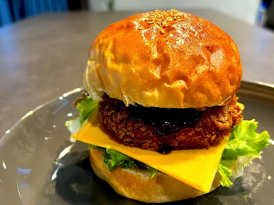 コロッケチーズバーガー🍔|手作りパン工房　BakeryLife24さん