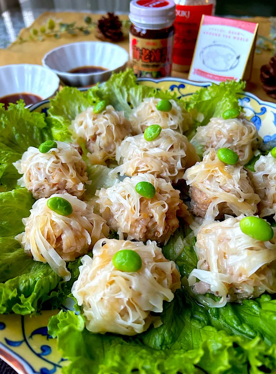 【ユウキ食品さん💗おいしい世界ごはんパートナー】 海老辣醤 de 花しゅうまい|まなまな♡さん