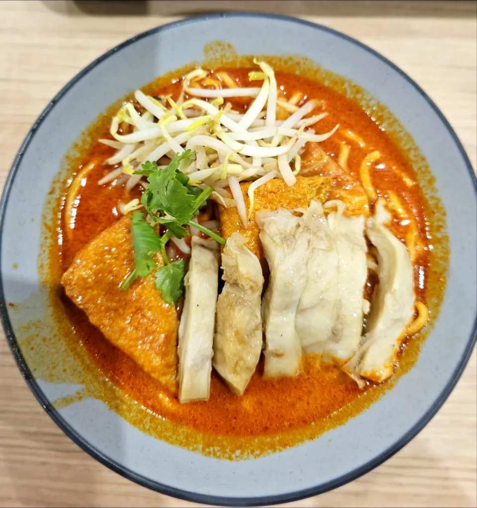 Vegetarian Chicken Curry Noodle|Thomas Sohさん