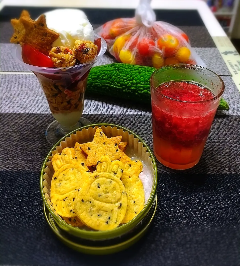 Snapdishの料理写真:ユッキーさんの料理 塩ごまクッキー|みったんさん