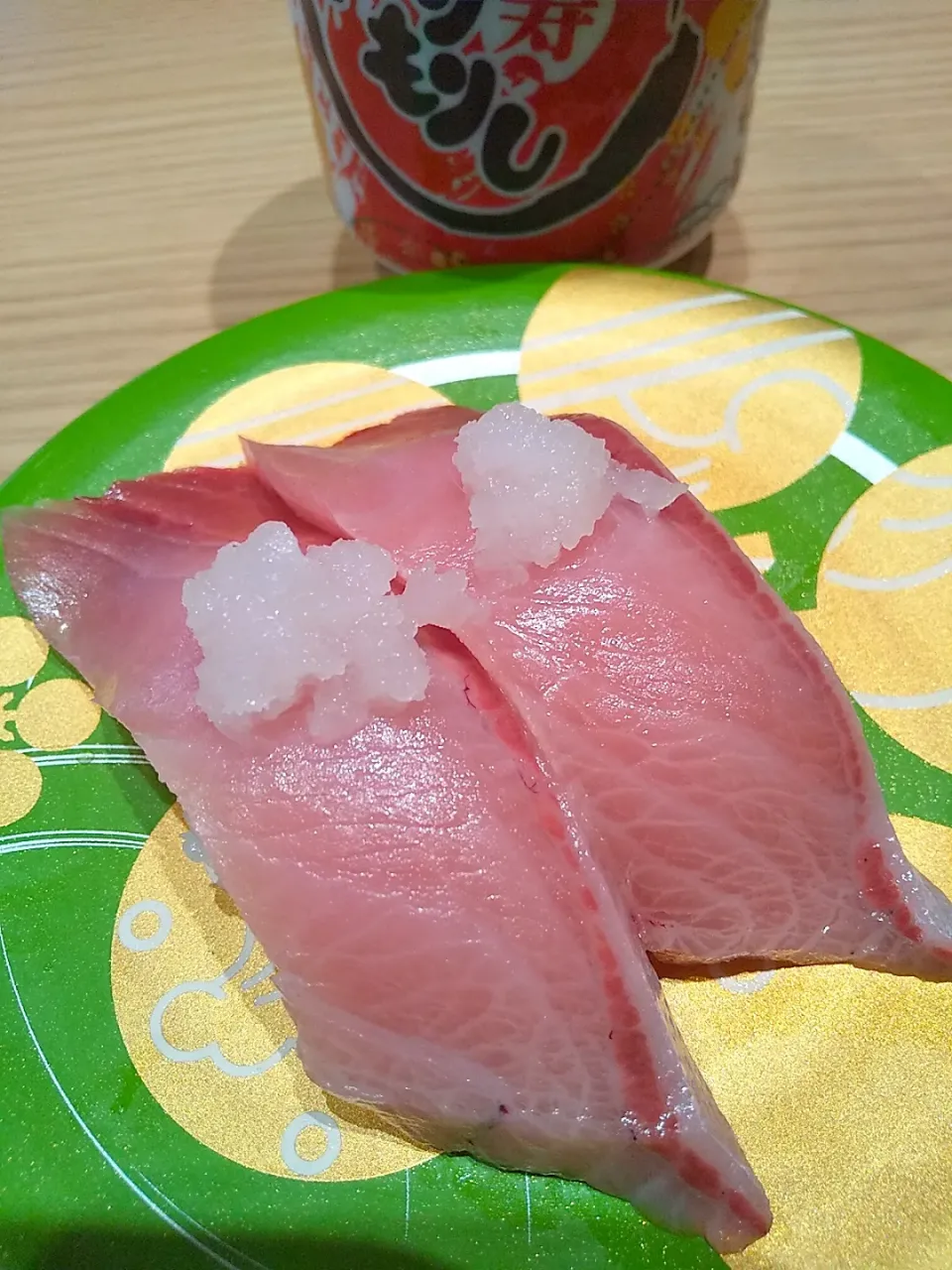 Snapdishの料理写真:もりもり寿司さんの
能登ぶりのお寿司🍣うまし🧡|さくらんぼさん