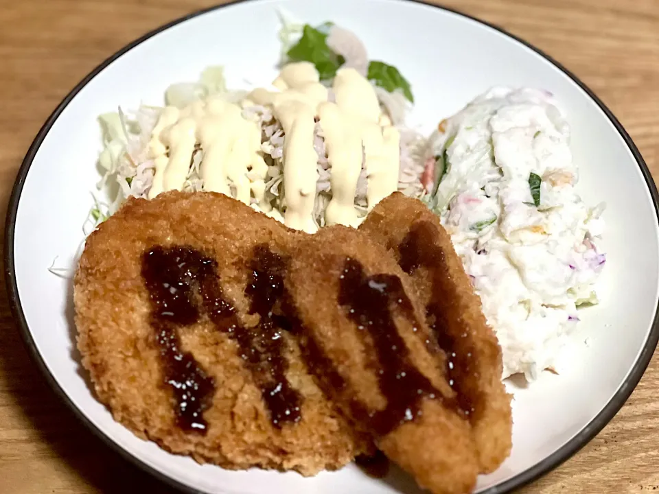 ☆チキンカツ ☆チーズささみカツ ☆ポテトサラダ ☆サラダ|まぁたんさん