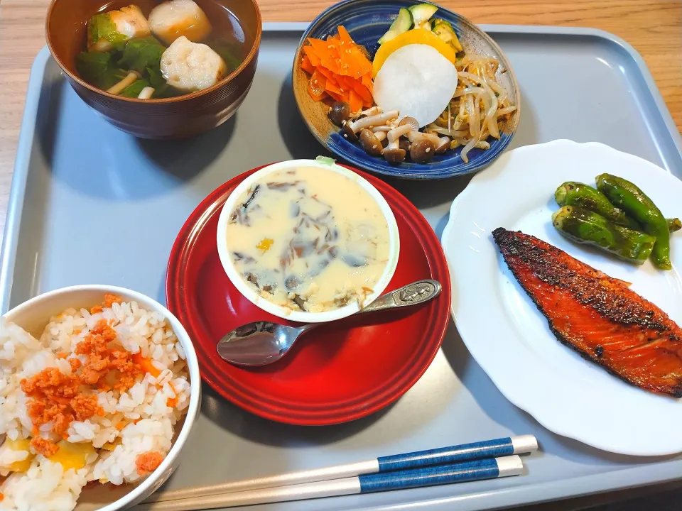 Snapdishの料理写真:手作り4色ナムル　ズッキーニ🥒
大好きな、みりん干し|さゆさん