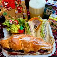 2023/12/07 カフェ飯っぽいパン弁当(手作りジャムでクロワッサンサンドとハムサンド)