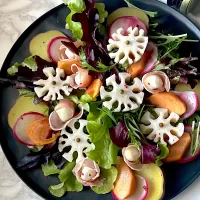 Snapdishの料理写真:四国の野菜で彩りサラダ🥗 ~with純胡椒