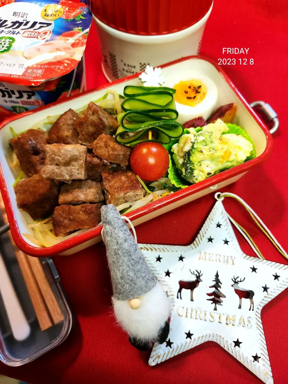 JK弁当１２６～
Harumiさんのツリーピンチョスのお弁当|かのりさん