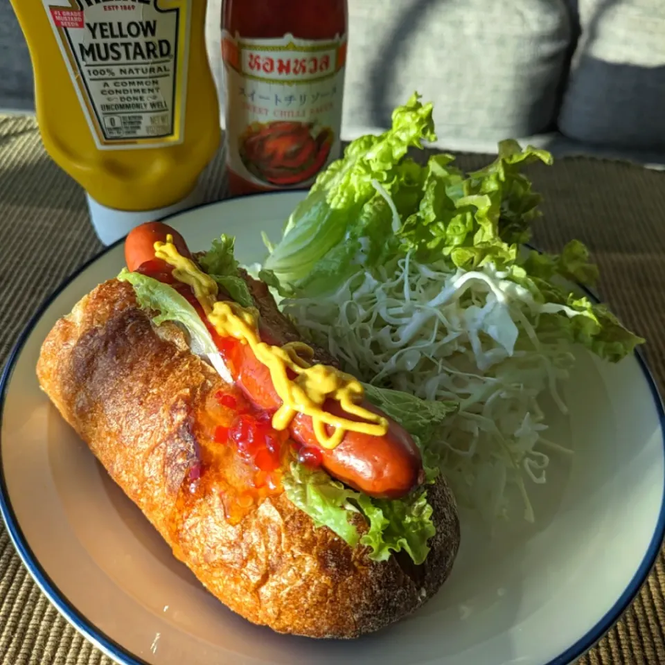 Snapdishの料理写真:ふるさと納税返礼品のウィンナーで朝ごはん🥖|しあるさん