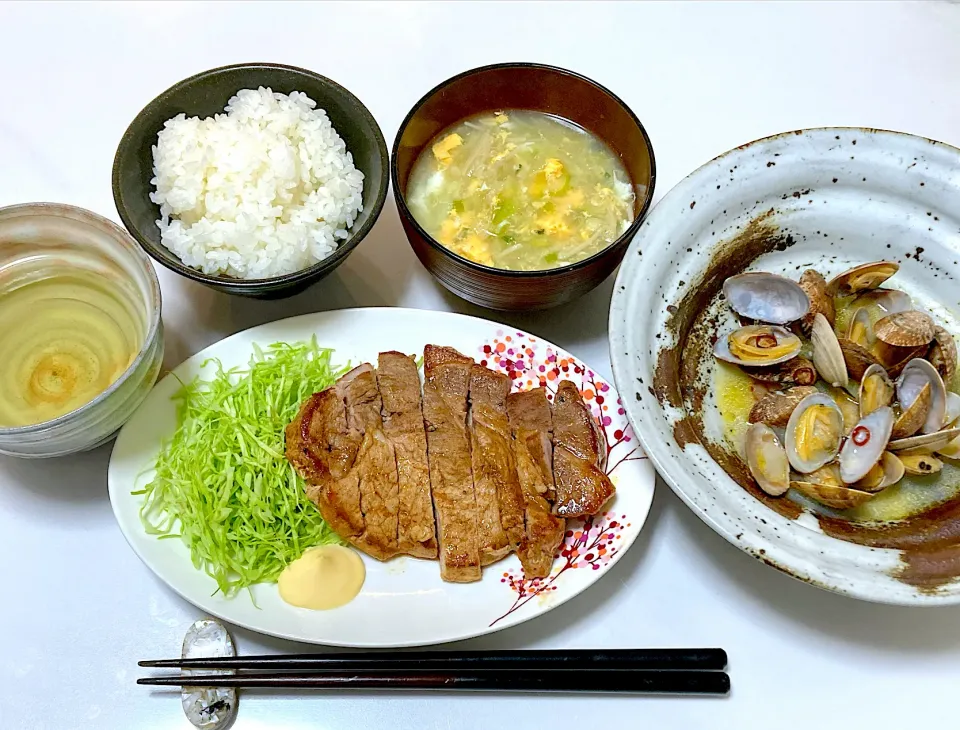 あさりの酒蒸し&トンテキ|えみさん