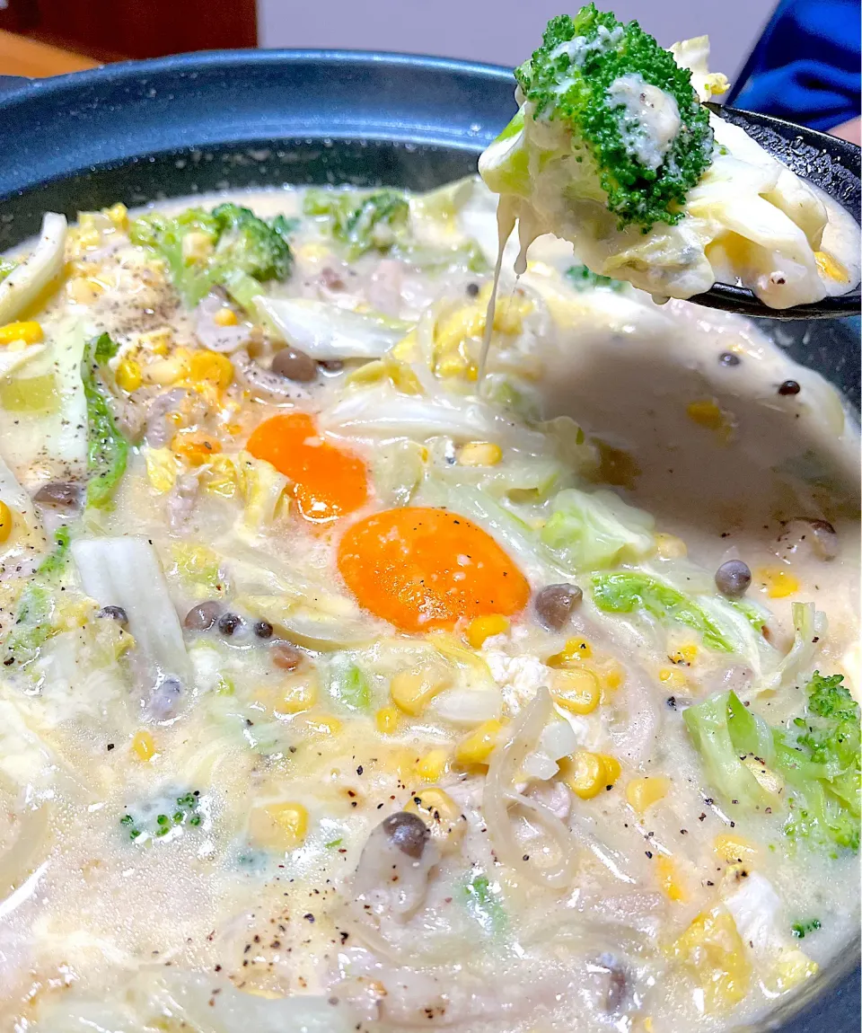 Snapdishの料理写真:チーズクリーム鍋🍲|＊みお＊さん