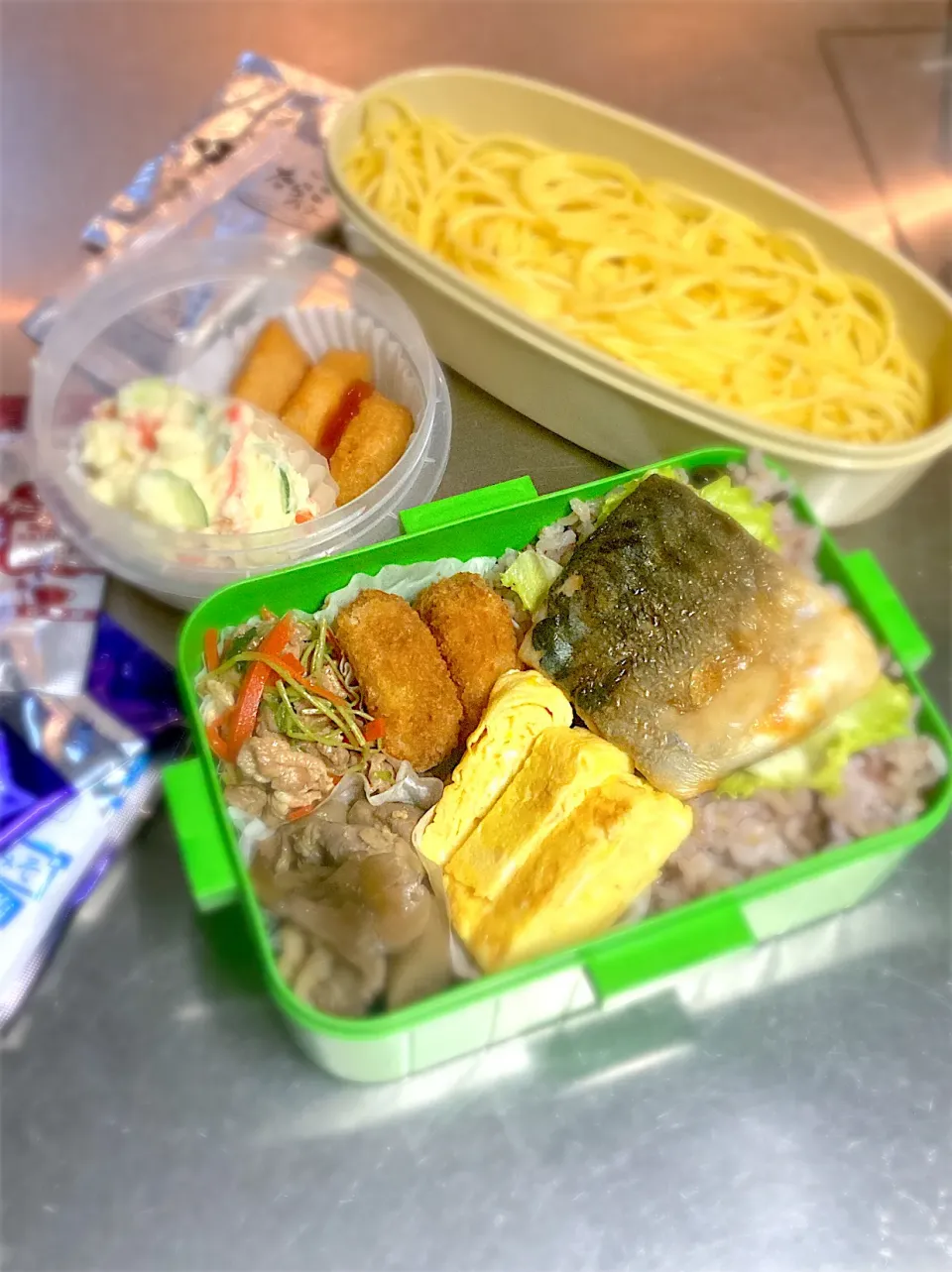 R5.12/9  𝚂𝚊𝚝.   🍱今日のお弁当🍱|hamakoさん