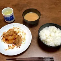 Snapdishの料理写真:鶏の醤油ニンニク蒸し焼き|自炊大学生さん