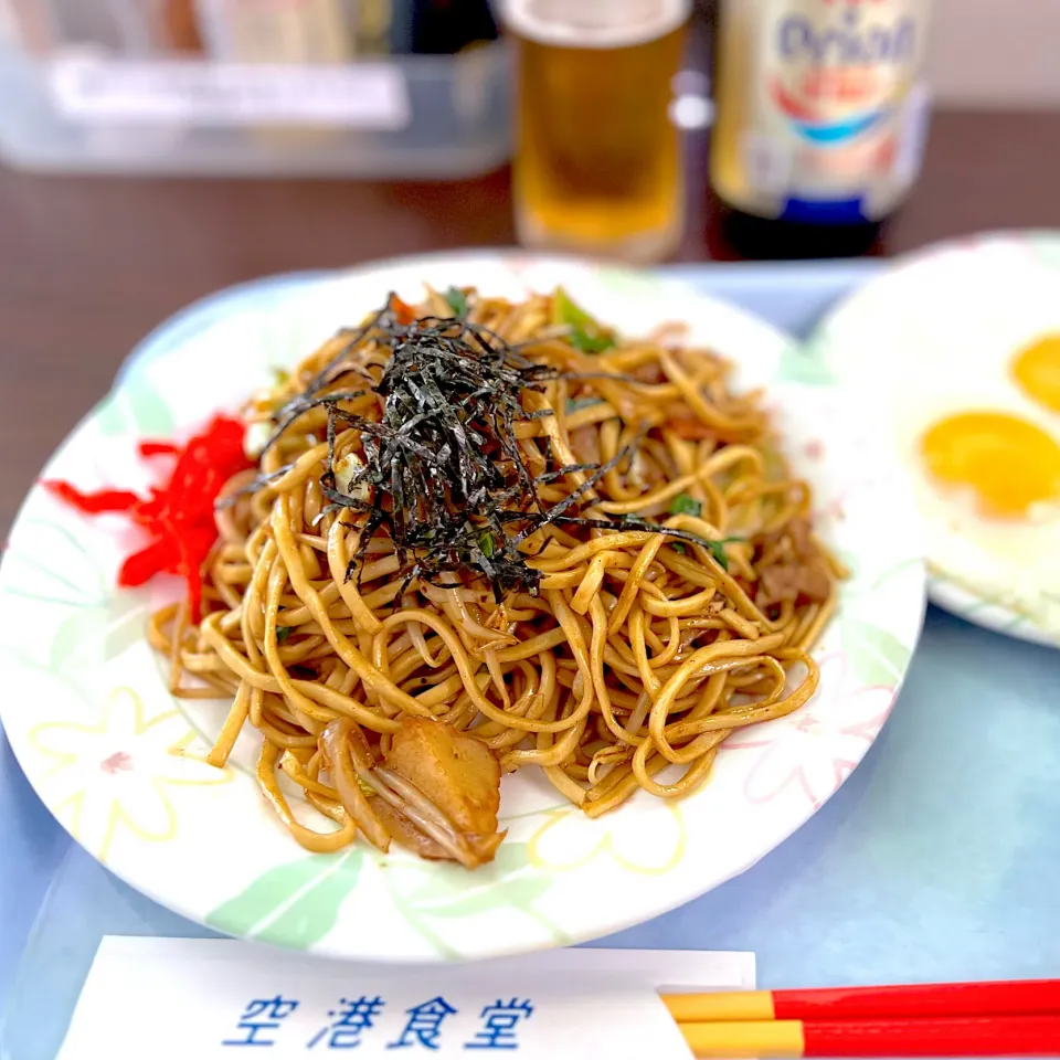 空港食堂の焼きそば|流線形さん