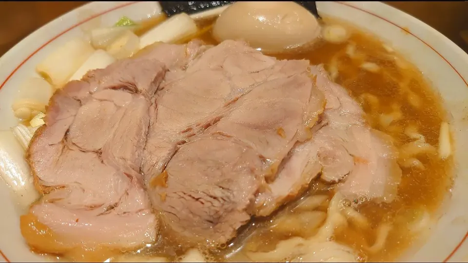 【価格改訂】 
中華そば 葉山
らーめん並 (麺180g) 
＠牛込柳町3分
(JR新大久保駅から徒歩33分)
23294 (309,519)|大脇さん